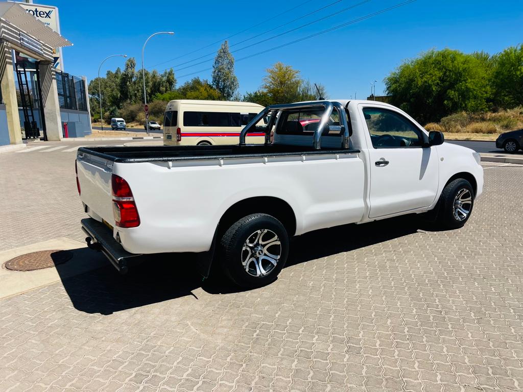 Toyota Vvti 2.0 Petrol 2011 Model - Clean Bakkies Namibia