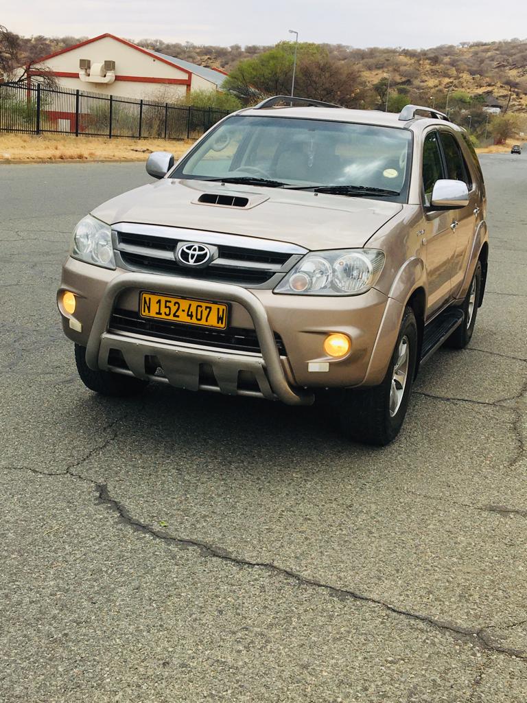 Toyota Fortuner 3.0L 4x4 2009 - Clean Bakkies Namibia